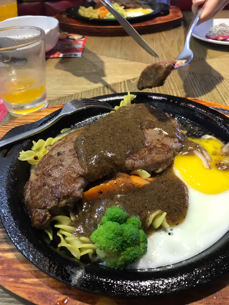 凡塔斯牛排餐厅(长安万达店)