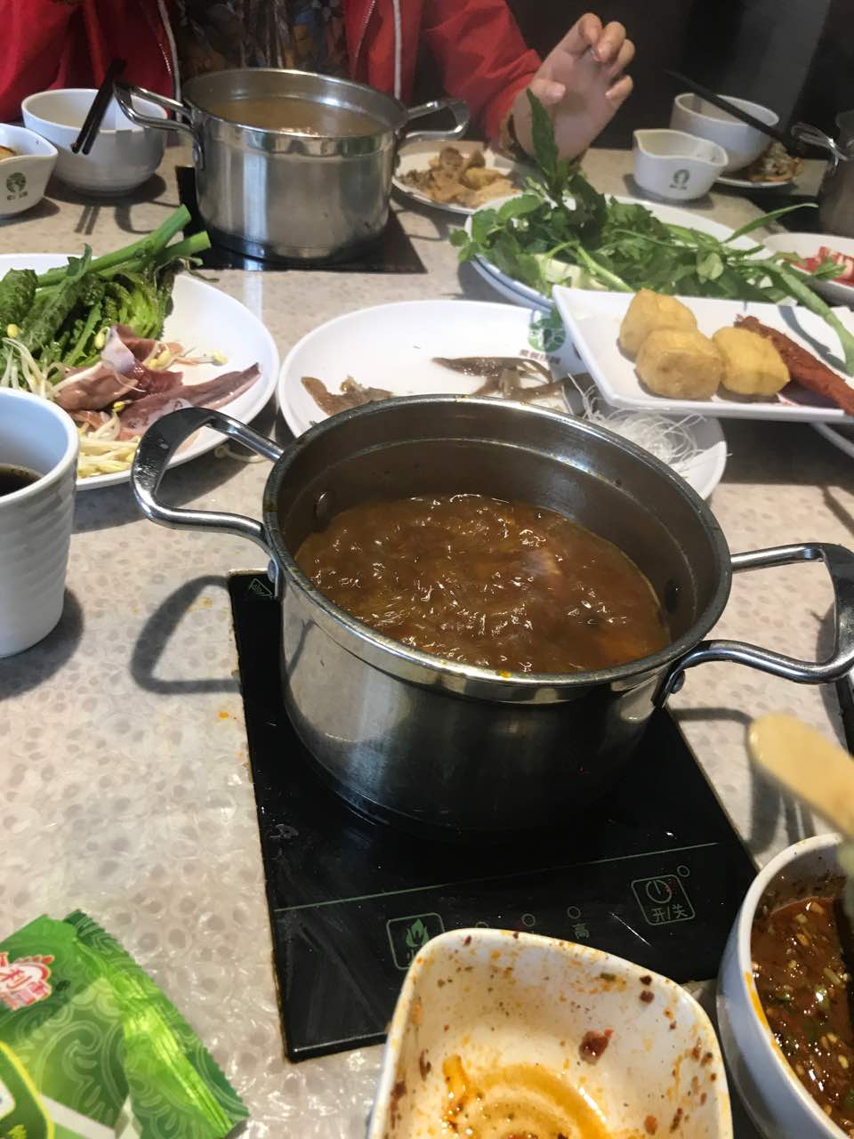 2019爱伲牛肉火锅自助(宁洱店)美食餐厅,在天生祥超市旁,味道可以,