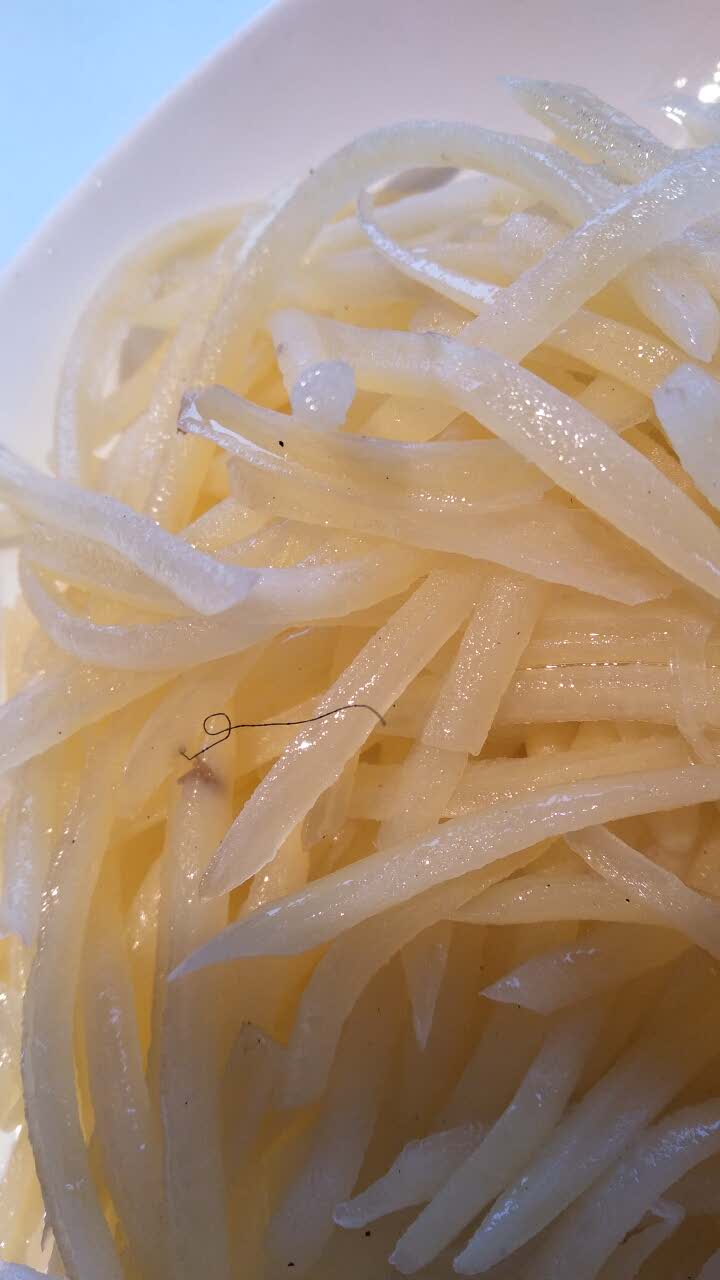 2022新梅华餐厅(易生活购物公园店)美食餐厅,菜有头发丝,然后吃完