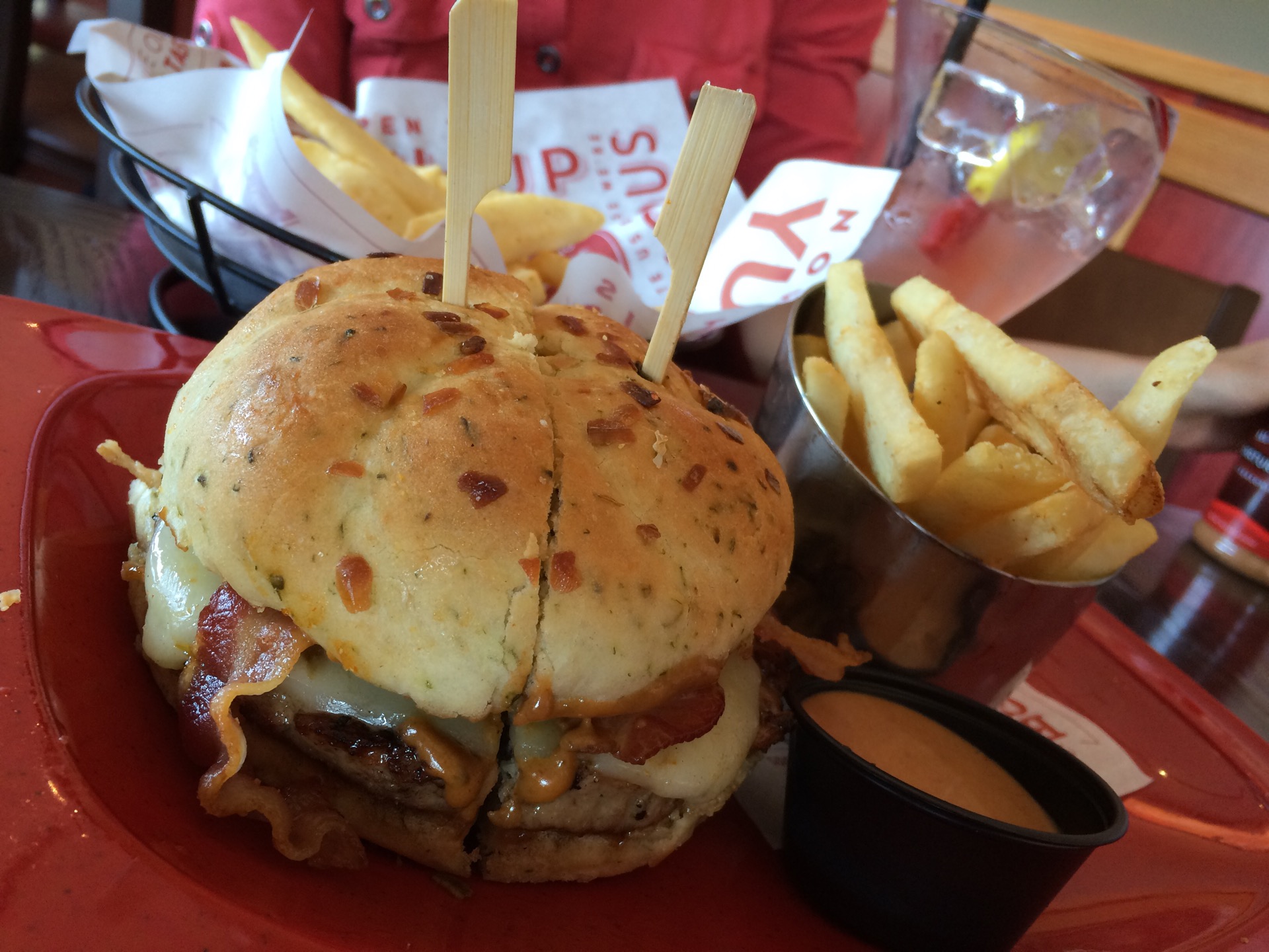 red robin gourmet burgers