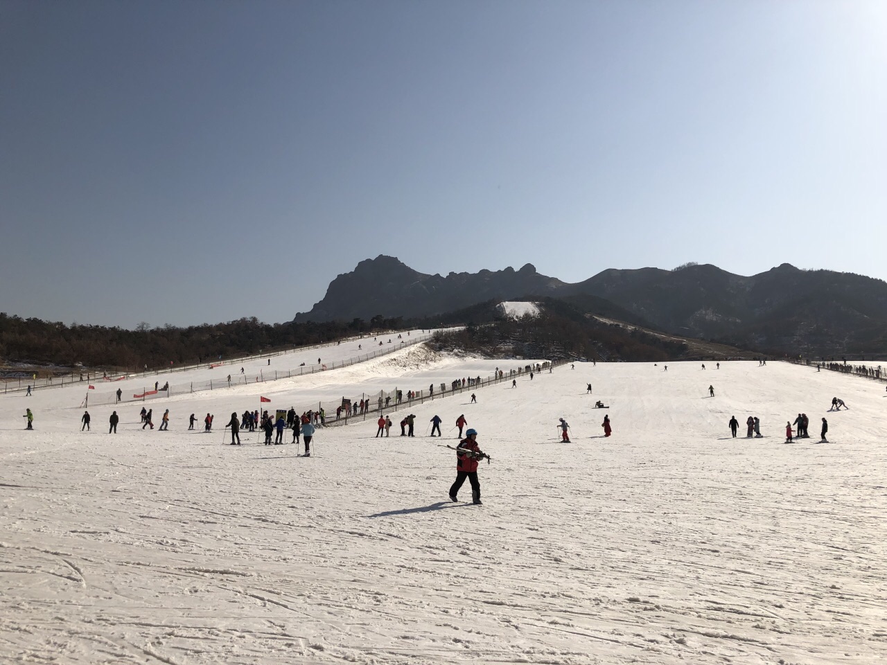 烟台林山滑雪场图片