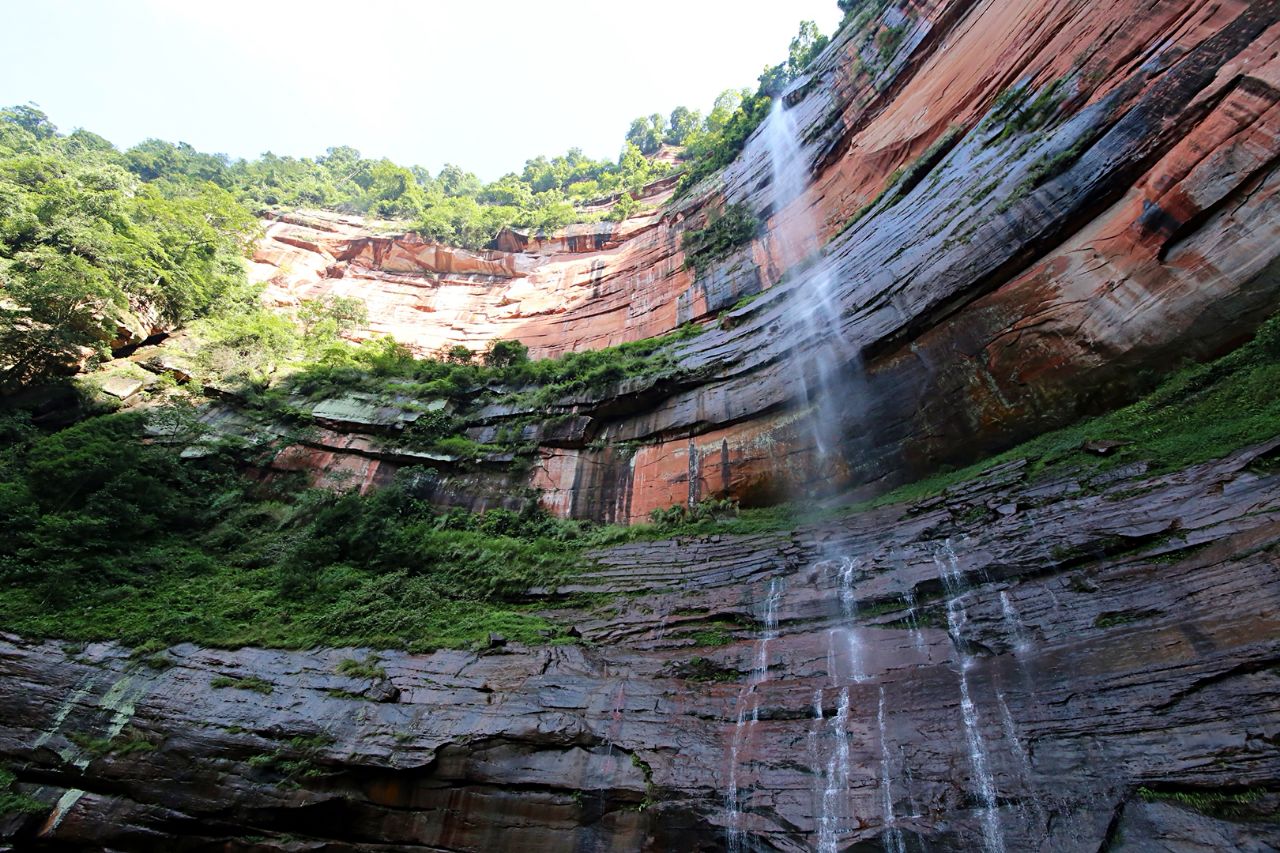 包括佛光岩,四洞沟,丙安古镇,赤水