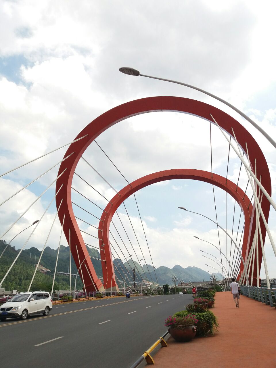 匆匆地来了,荔波县城,樟江还是很秀美的,蜿蜒曲折而过,,官塘大桥,很