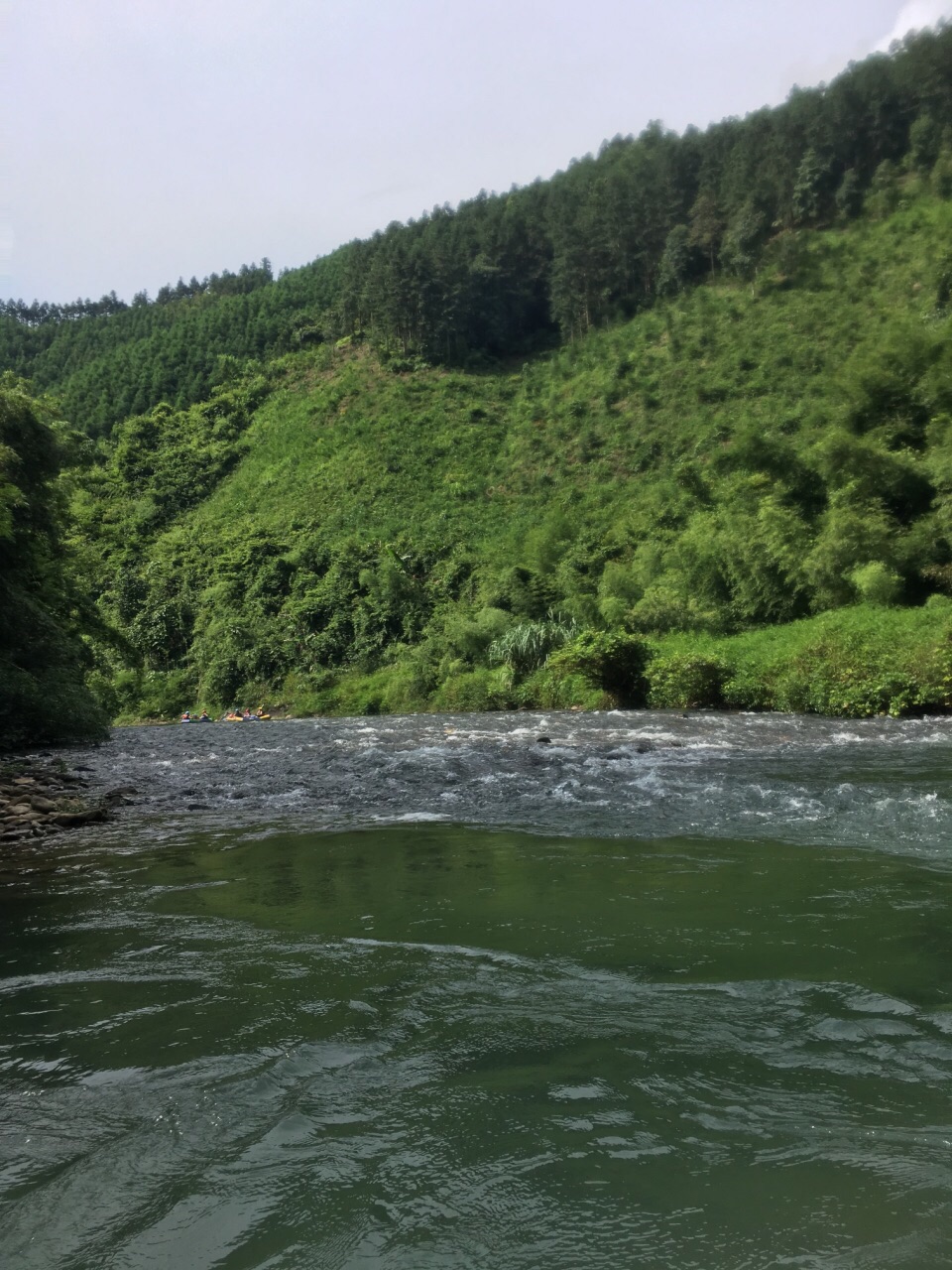 贵港市平南县马练乡利俩村金月潭漂流