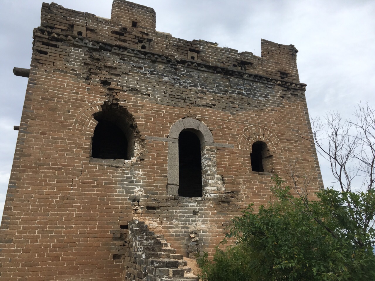 走到最后不知名碉楼(图倒数        ,谁认识的告知一下)远远看到望京