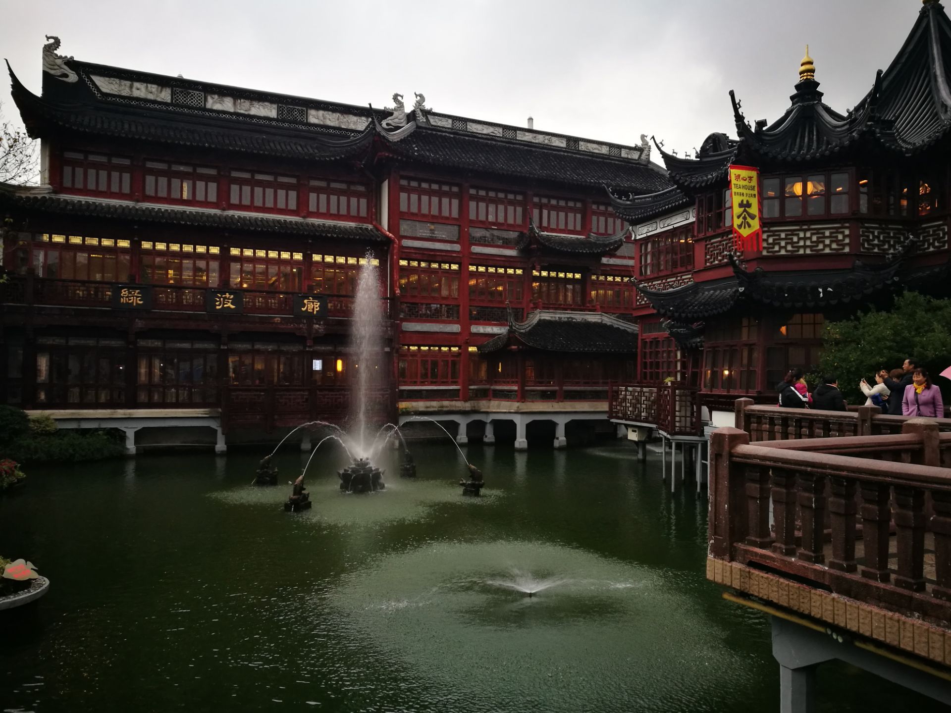上海城隍庙绿波廊图片