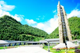 2-Day Xingyi Tour: Fenglin Buyi Scenic Area's cultural charm, Wanfenglin's breathtaking landscapes