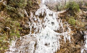 平武游记图文-“南国冰瀑，秘境平武”，过一个不一样的新年！