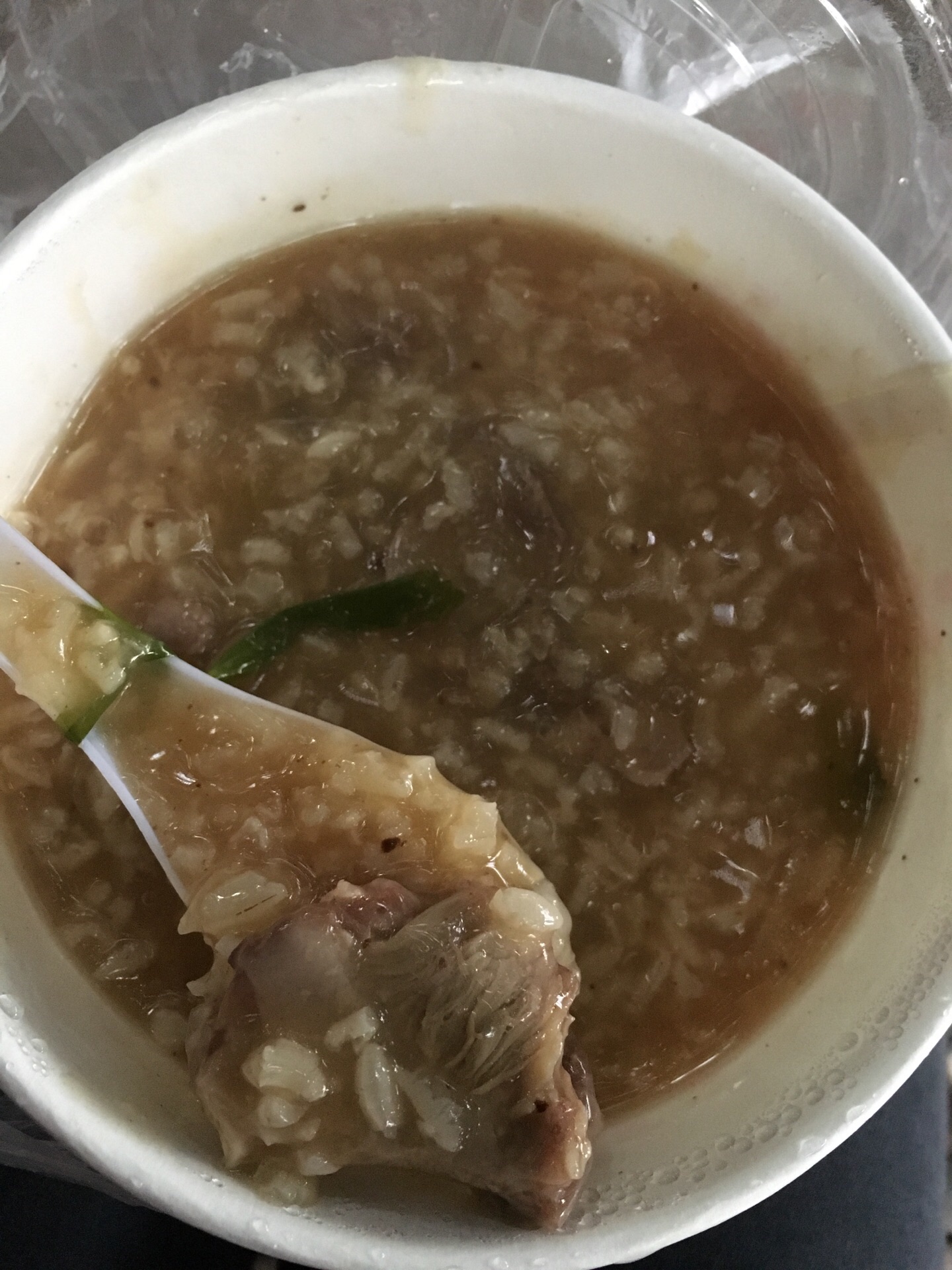 这一碗油香迷人的鸭肉粥，是长汀客家人的温暖记忆。（内含福利）