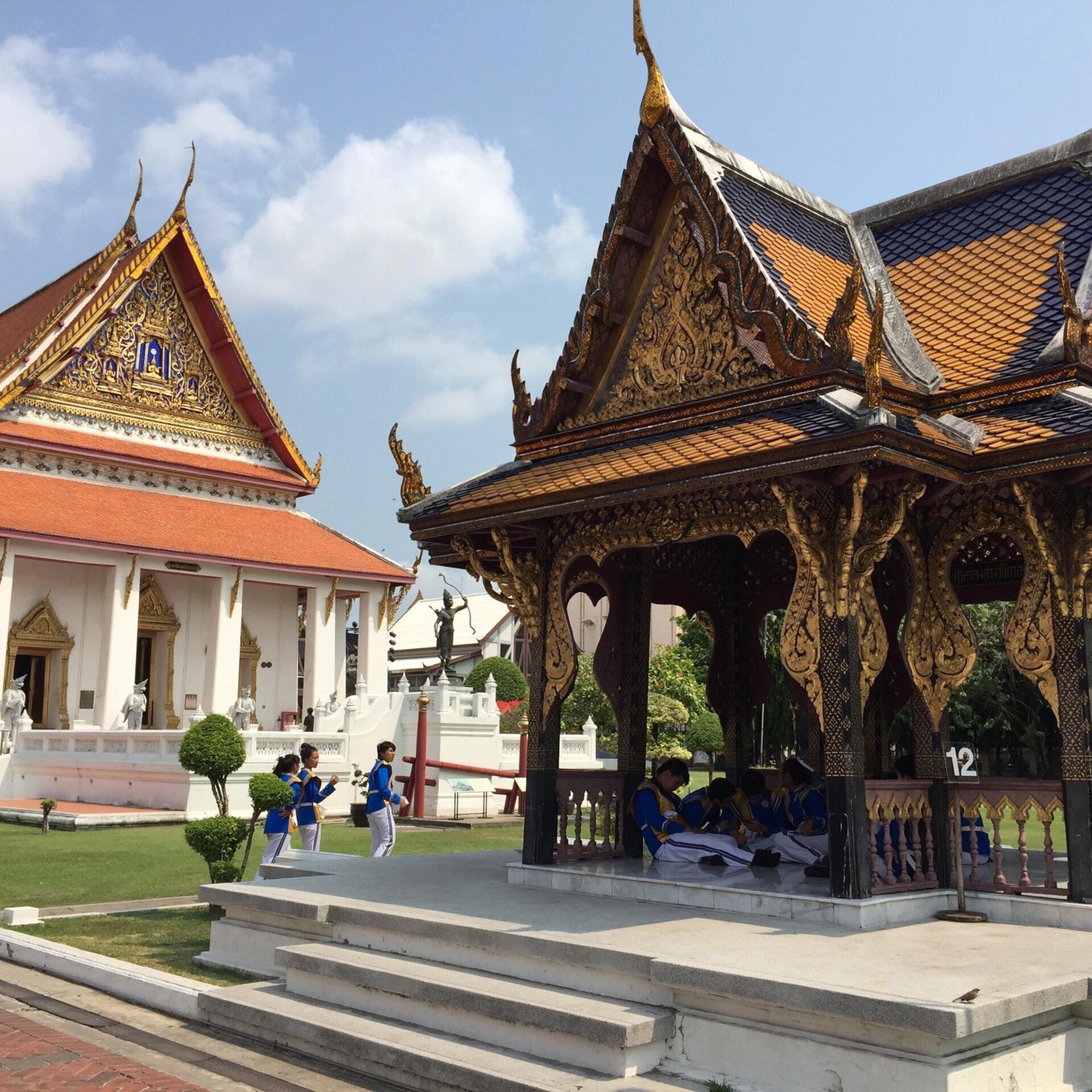 郑王庙是是曼谷旅游必大咖的景点。郑王庙又称为黎明寺
