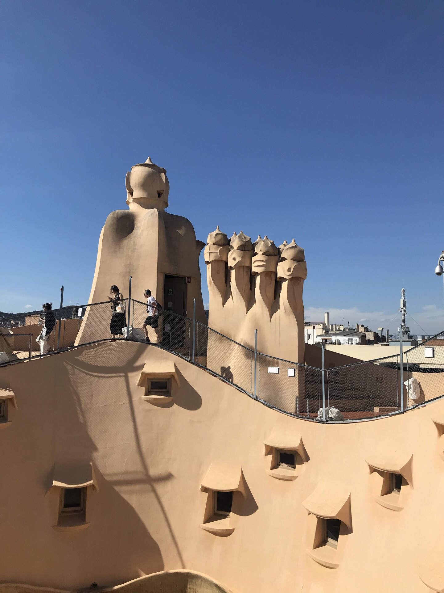 2023米拉之家游玩攻略,.但屋顶绝对是另一片天地,.【去哪儿攻略】