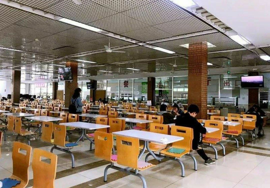 青岛城市学院食堂照片图片