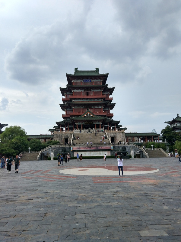 【携程攻略】南昌滕王阁景点,滕王阁的历史让它在美景如云,名胜古迹无