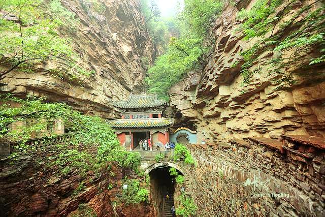 蒼巖山 5.0分 點評 直線距離2.3km