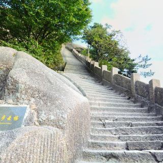 黄山风景区莲花峰攻略-莲花峰门票价格多少钱-团购票价预定优惠-景点
