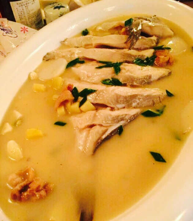 带了个祖籍温岭的妹纸来评判这家号称杭州最正宗温岭菜,这家伙趁我在