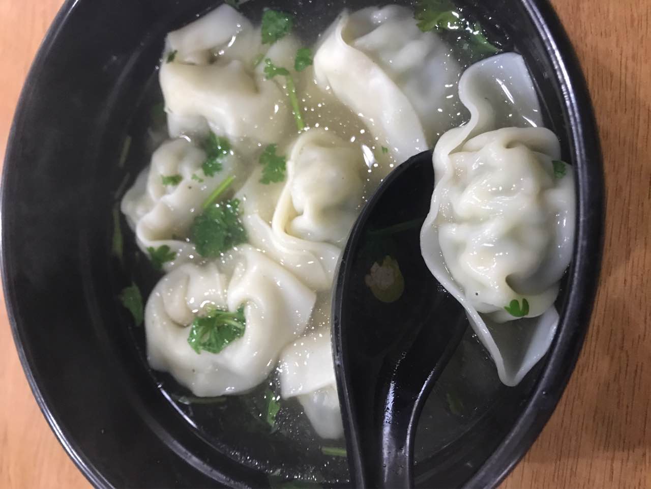 2021滿寶餛飩(理工大學店)美食餐廳,餛燉皮薄餡大,好吃,湯還很.