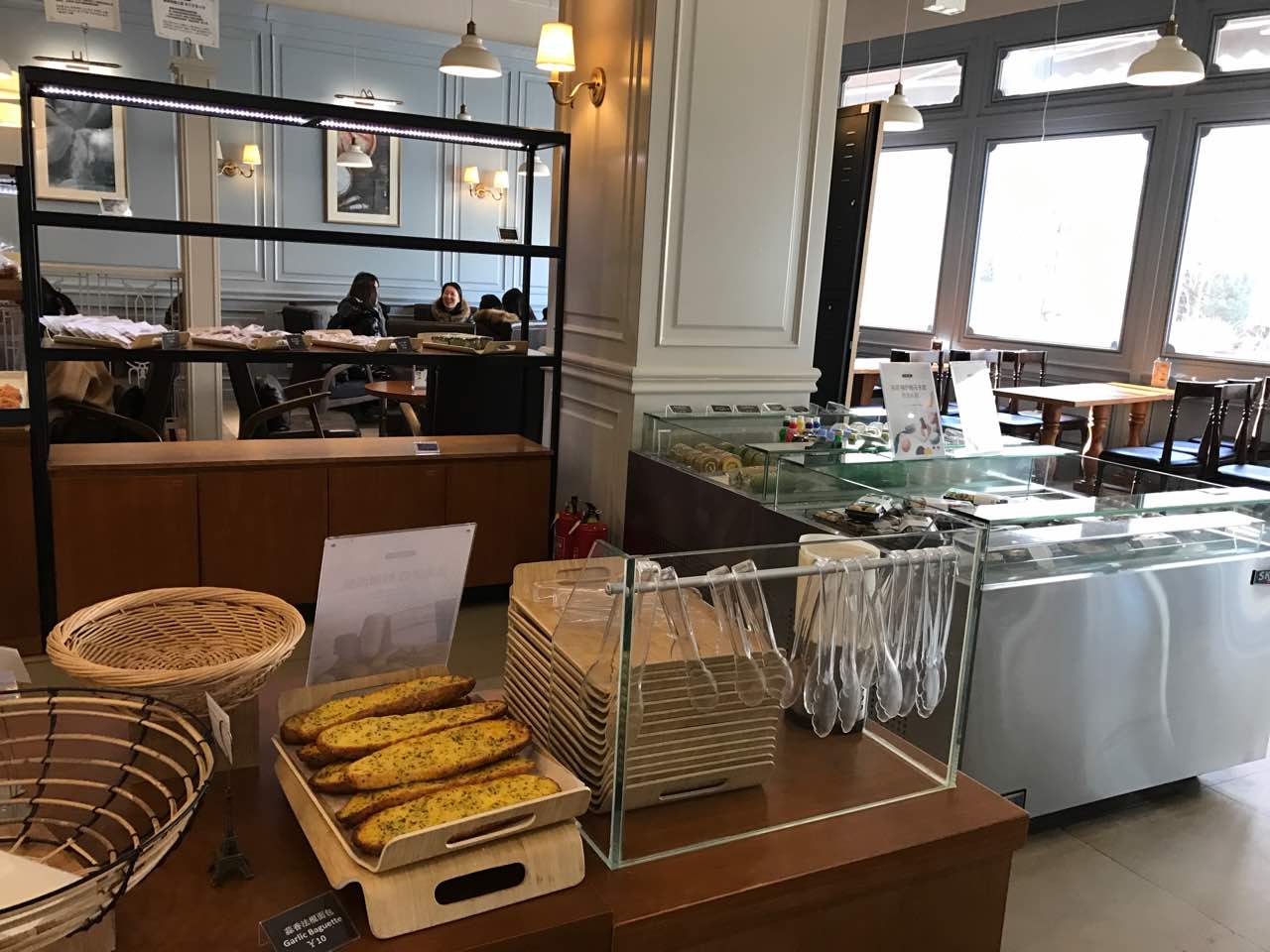 很不错的韩国面包店,7:30am也有性价比高的早餐.现在还有办卡活动.