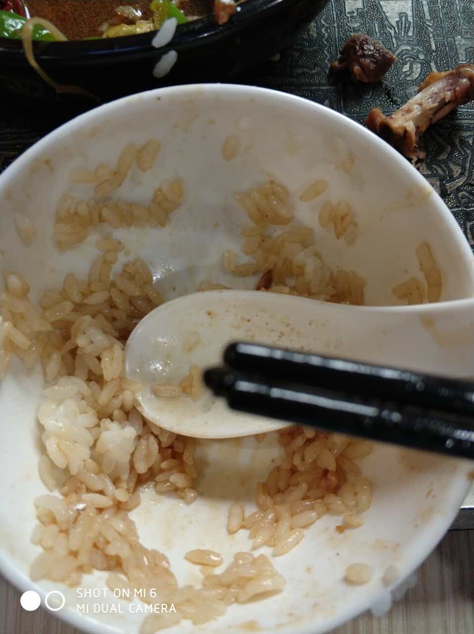 本来今天高高兴兴去吃个黄焖鸡米饭,结果吃出了苍蝇,什么都不想说了有