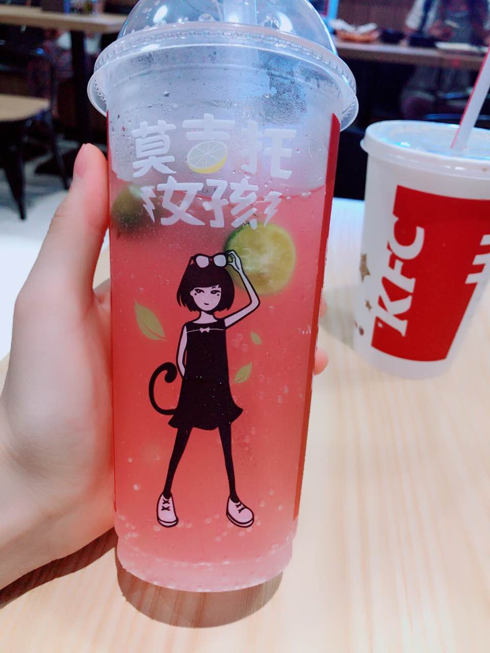 服务员态度很好o 东西很好喝 量也很足 新品莫吉托女孩 2017-07-23有