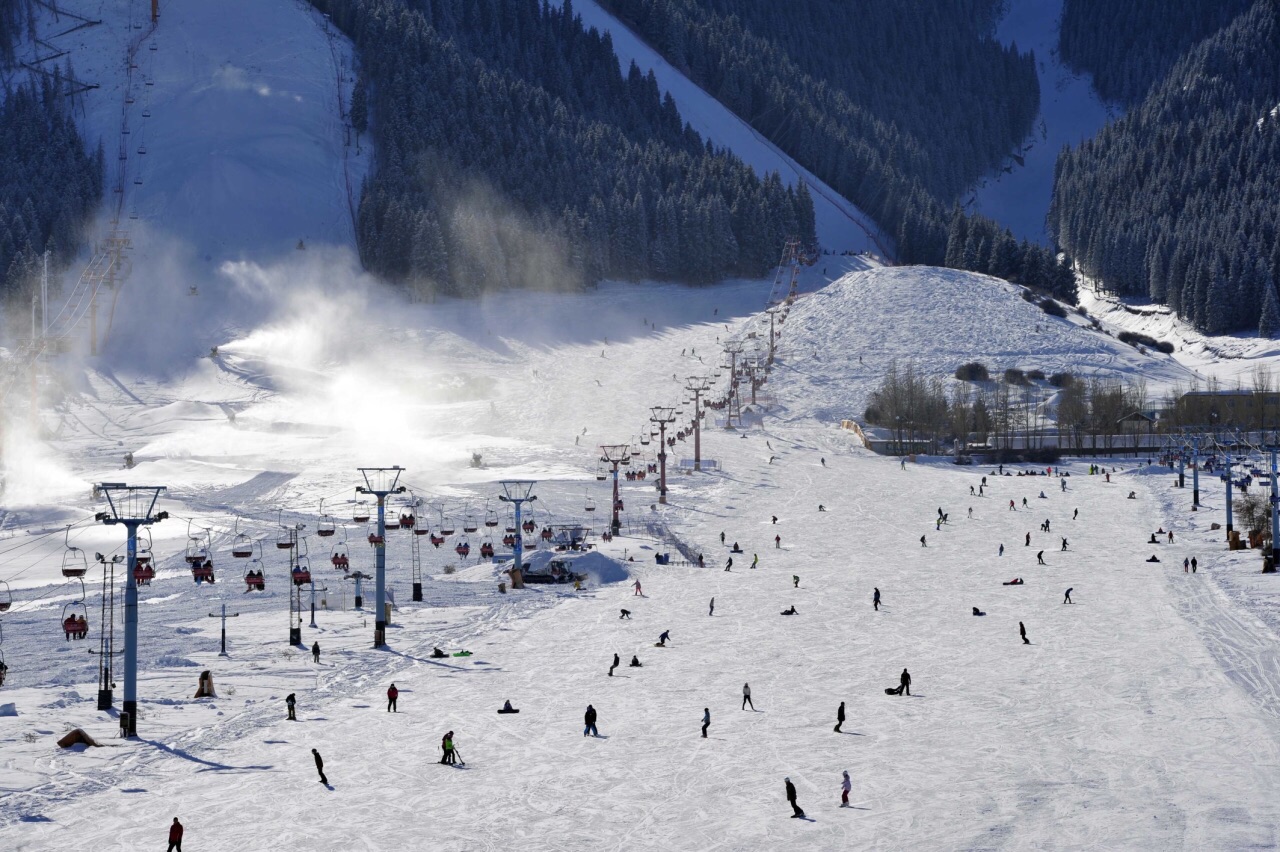 2023湖西温泉滑雪场玩乐攻略,场地有平板电梯，非常方便，...【去哪儿攻略】