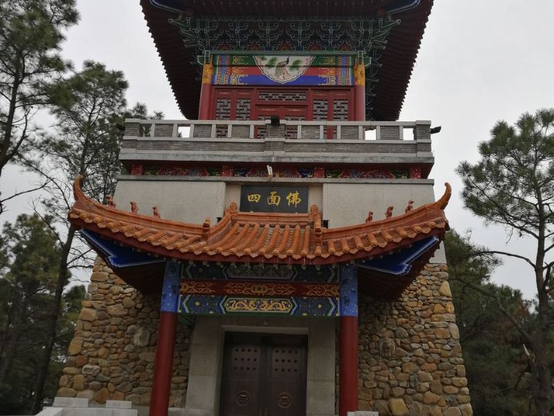 信阳市平桥区查山乡 凤凰寺位于查山之上,周围环境清幽,这里少有世俗