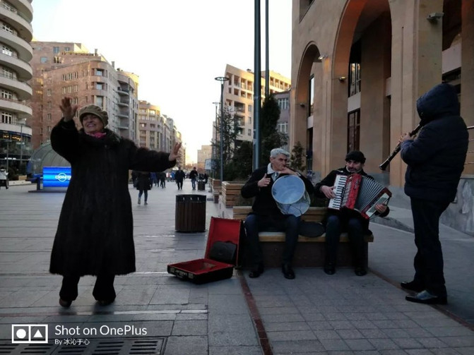 格鲁吉亚人均gdp是多少_格鲁吉亚地图(3)