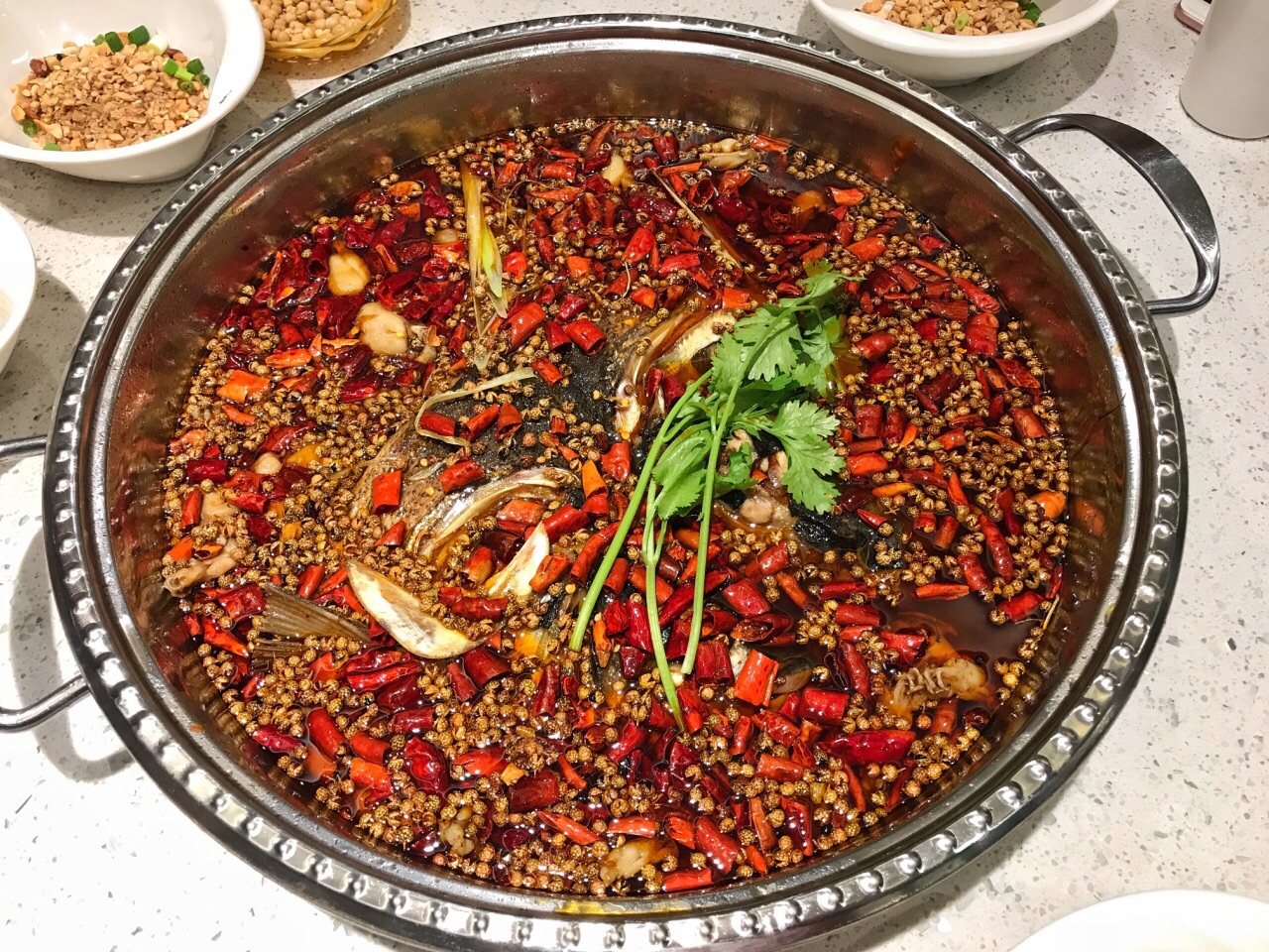 味之绝美蛙鱼头火锅(少陵路店)