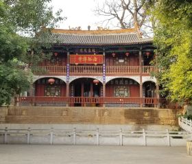 西龍潭三教殿