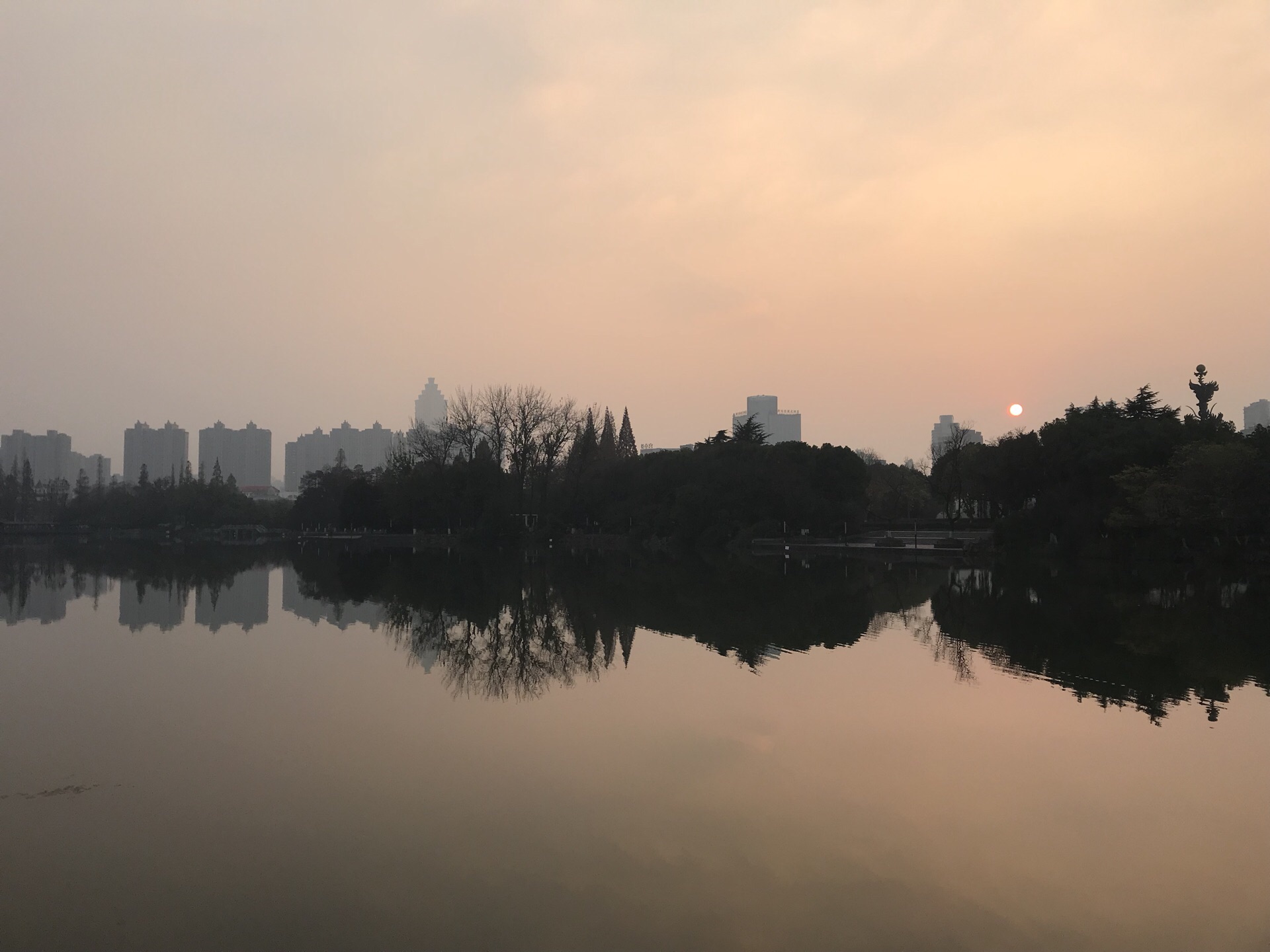 2022镜湖公园游玩攻略,镜湖公园位于北京西路，安徽...【去哪儿攻略】