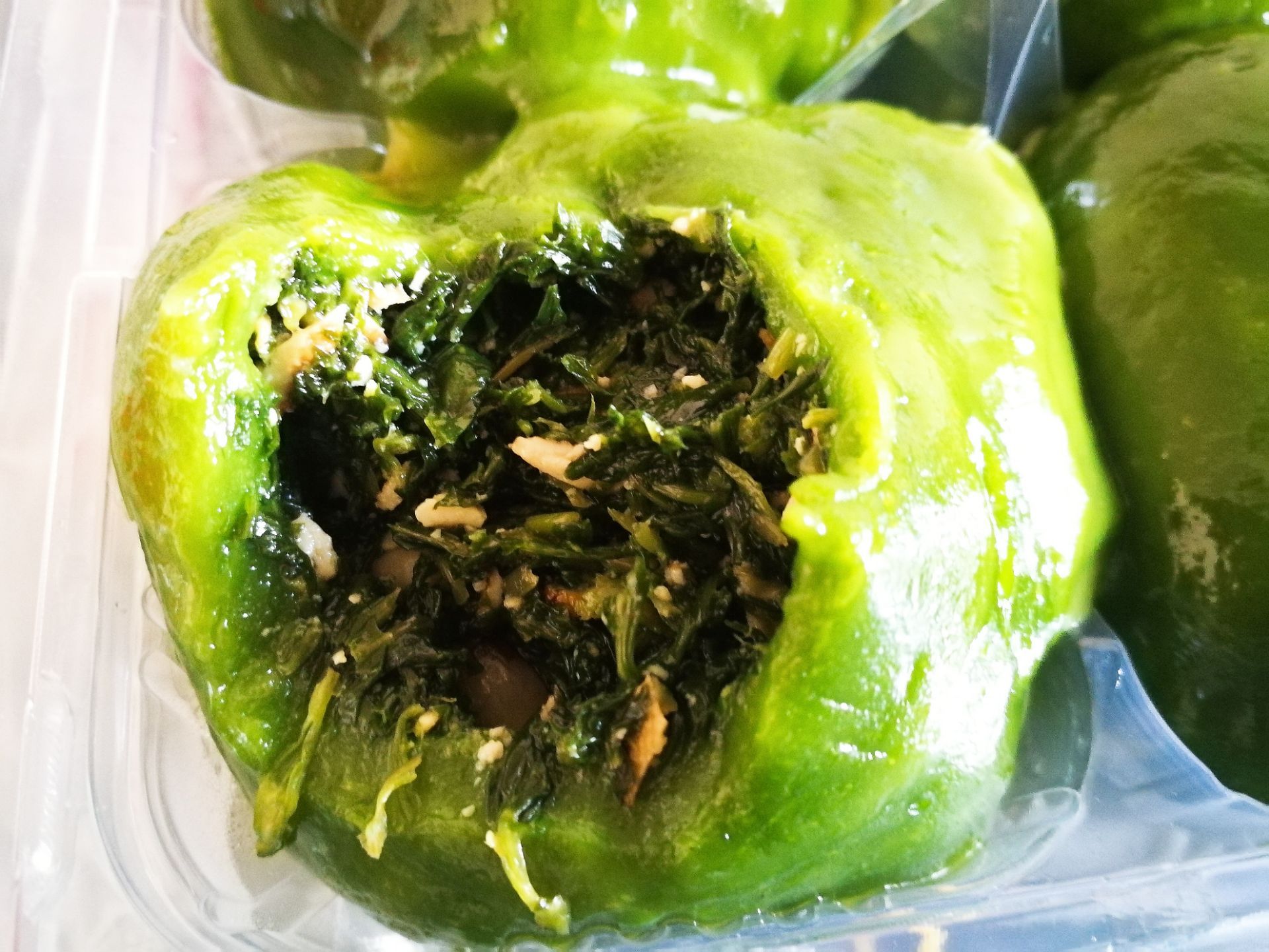 王家沙的马兰头青团一直是最爱不想吃甜的就想到王家沙马兰头了还没到