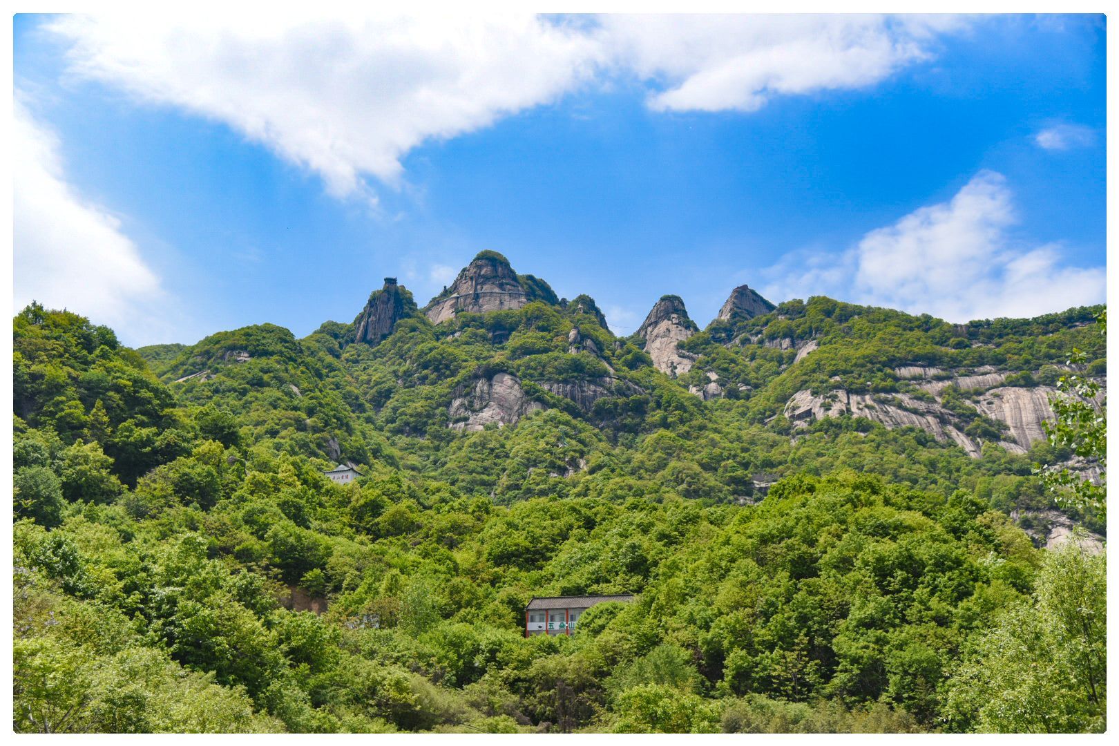 镇平县五朵山景区图片