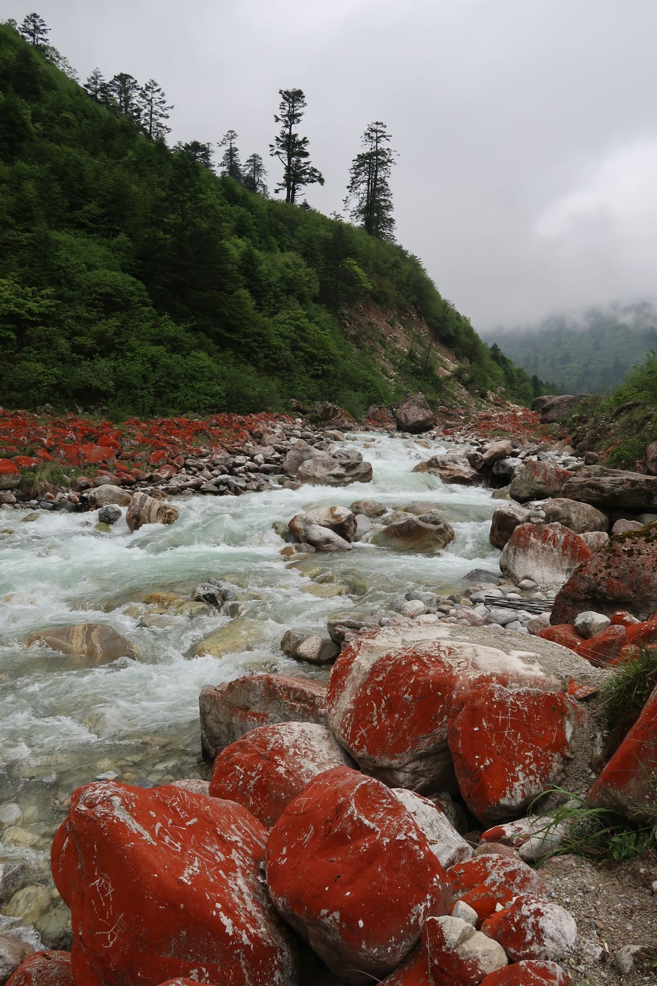 雅家埂红石滩公园