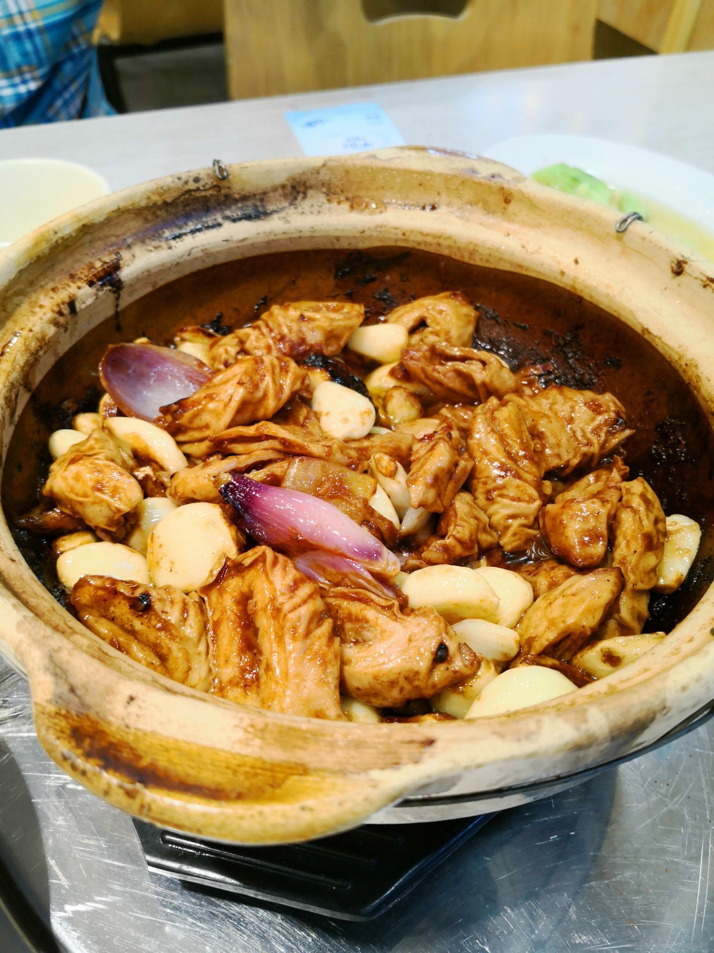 啫啫大肠比较有特色,建议大家品尝下.