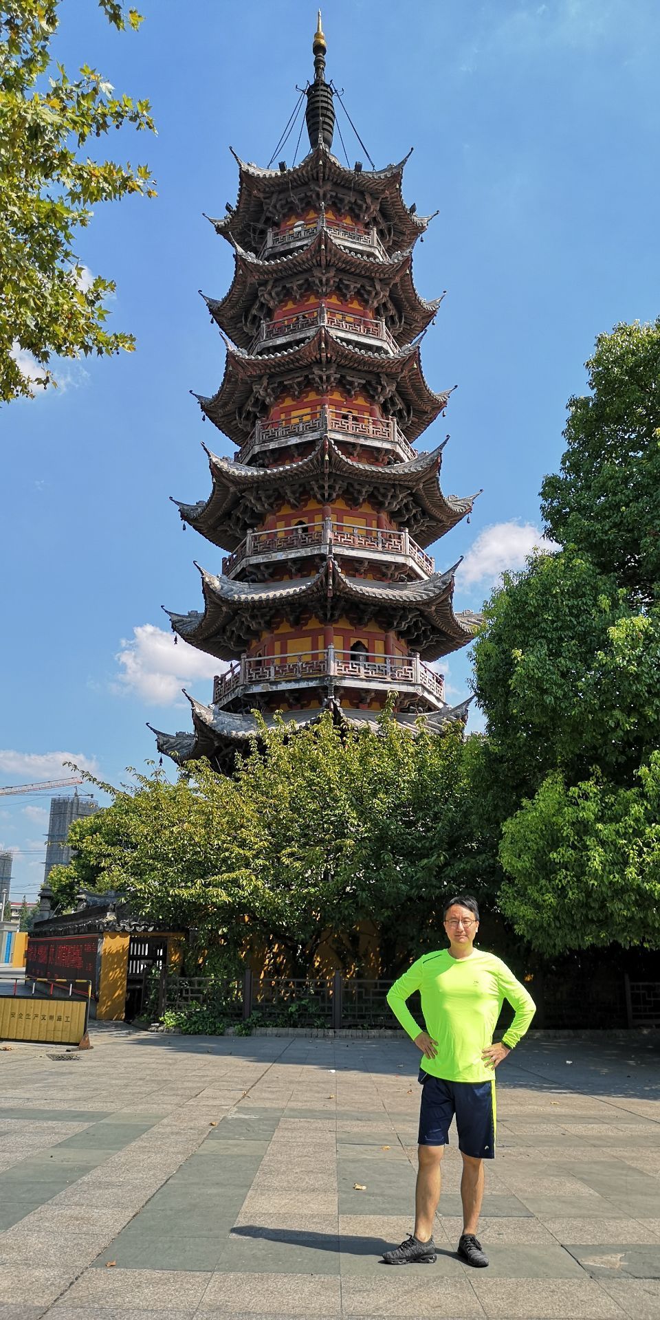 【携程攻略】上海龙华塔景点,漫步申城 千年龙华塔由于中国古建多为木