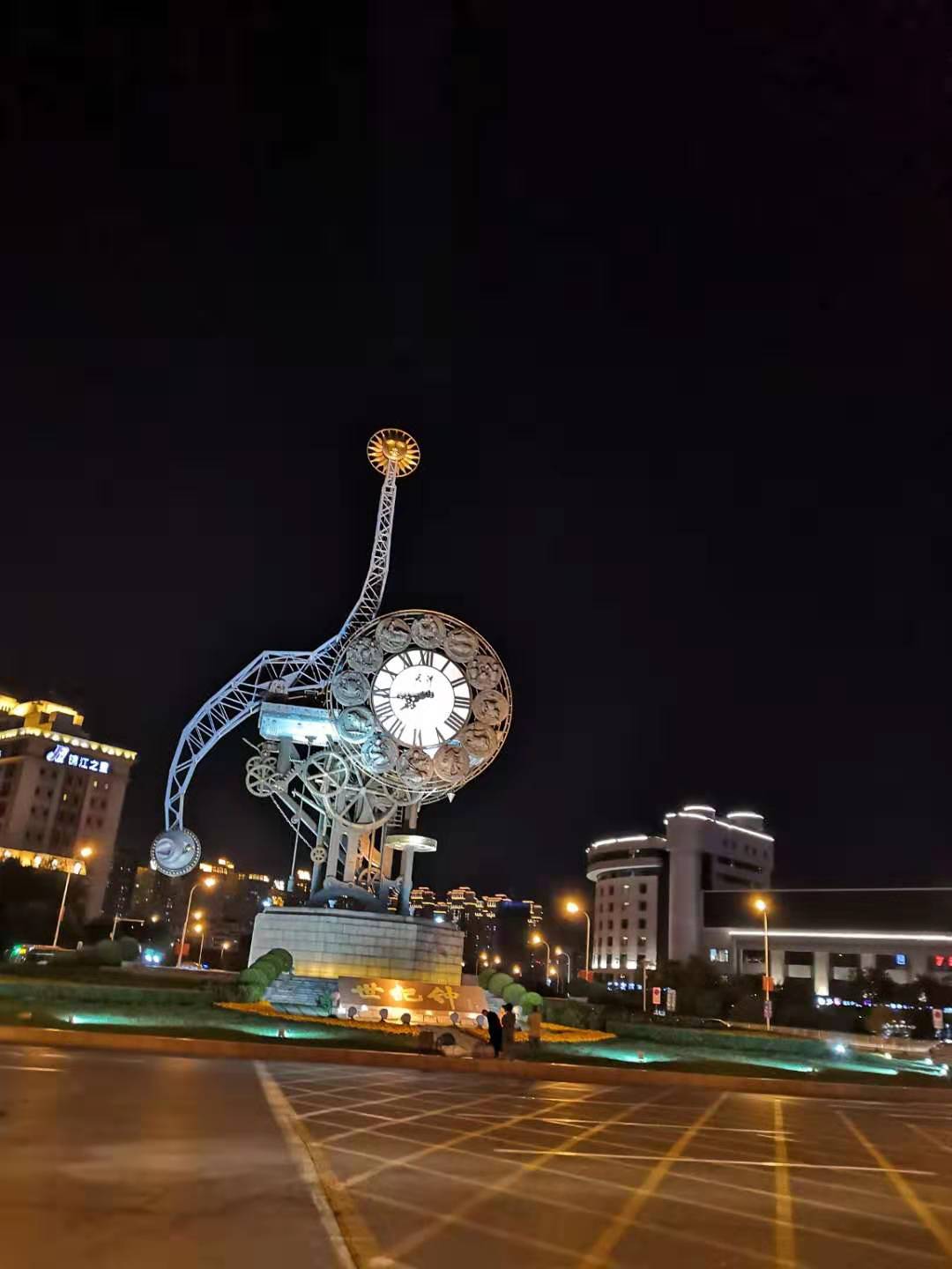 城市与流云——天津津湾广场夜景|摄影|风光摄影|airo2 - 原创作品 - 站酷 (ZCOOL)