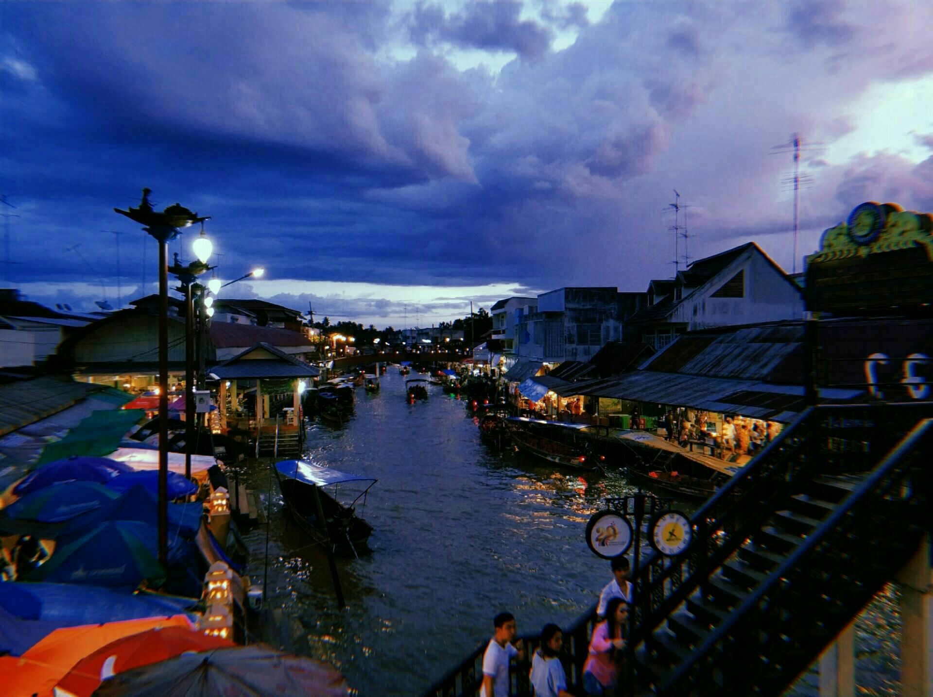 安帕瓦水上集市