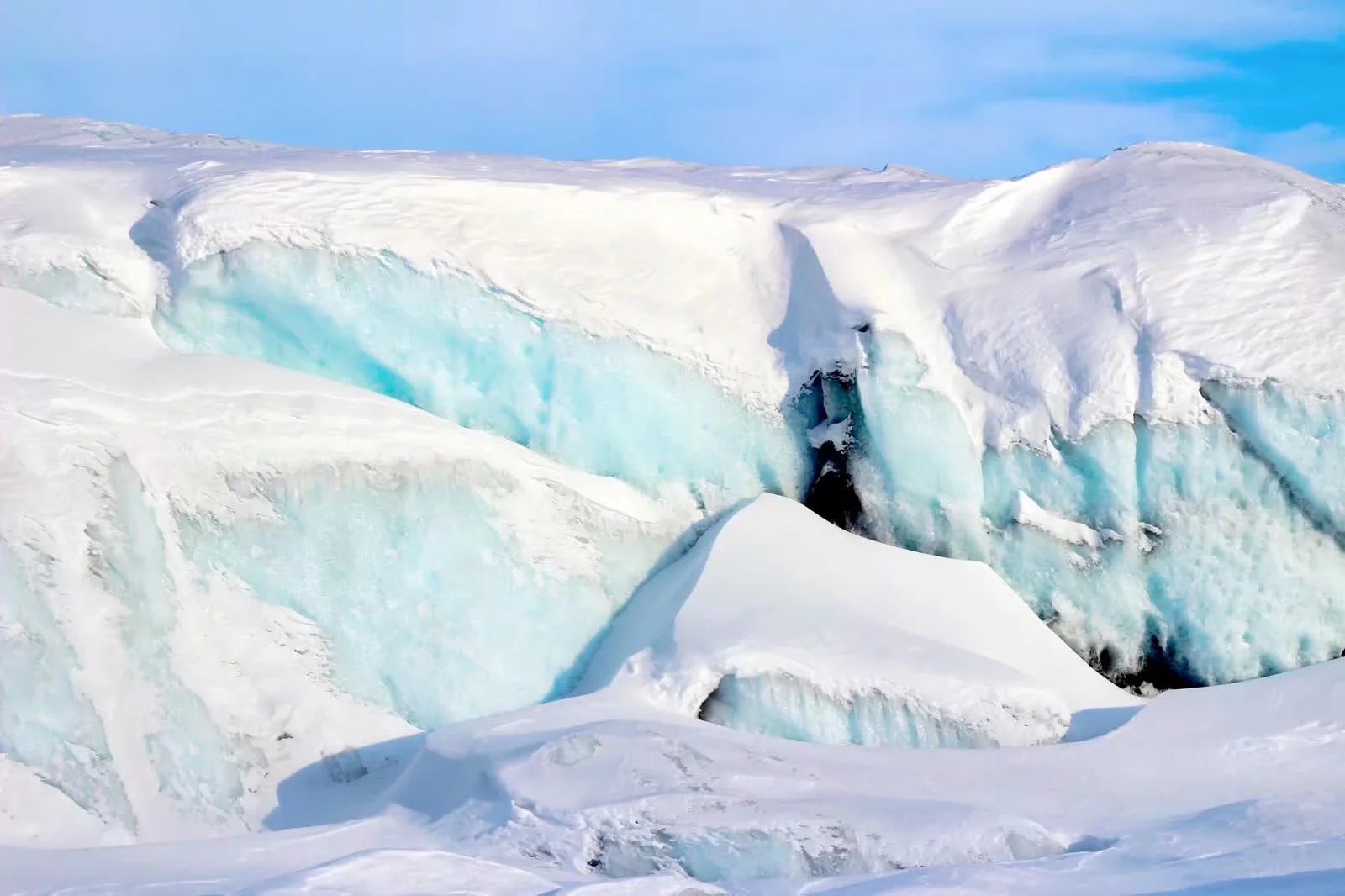奥依塔克冰川公园，一个令人震撼的自然景观，是我国海拔最低冰川
