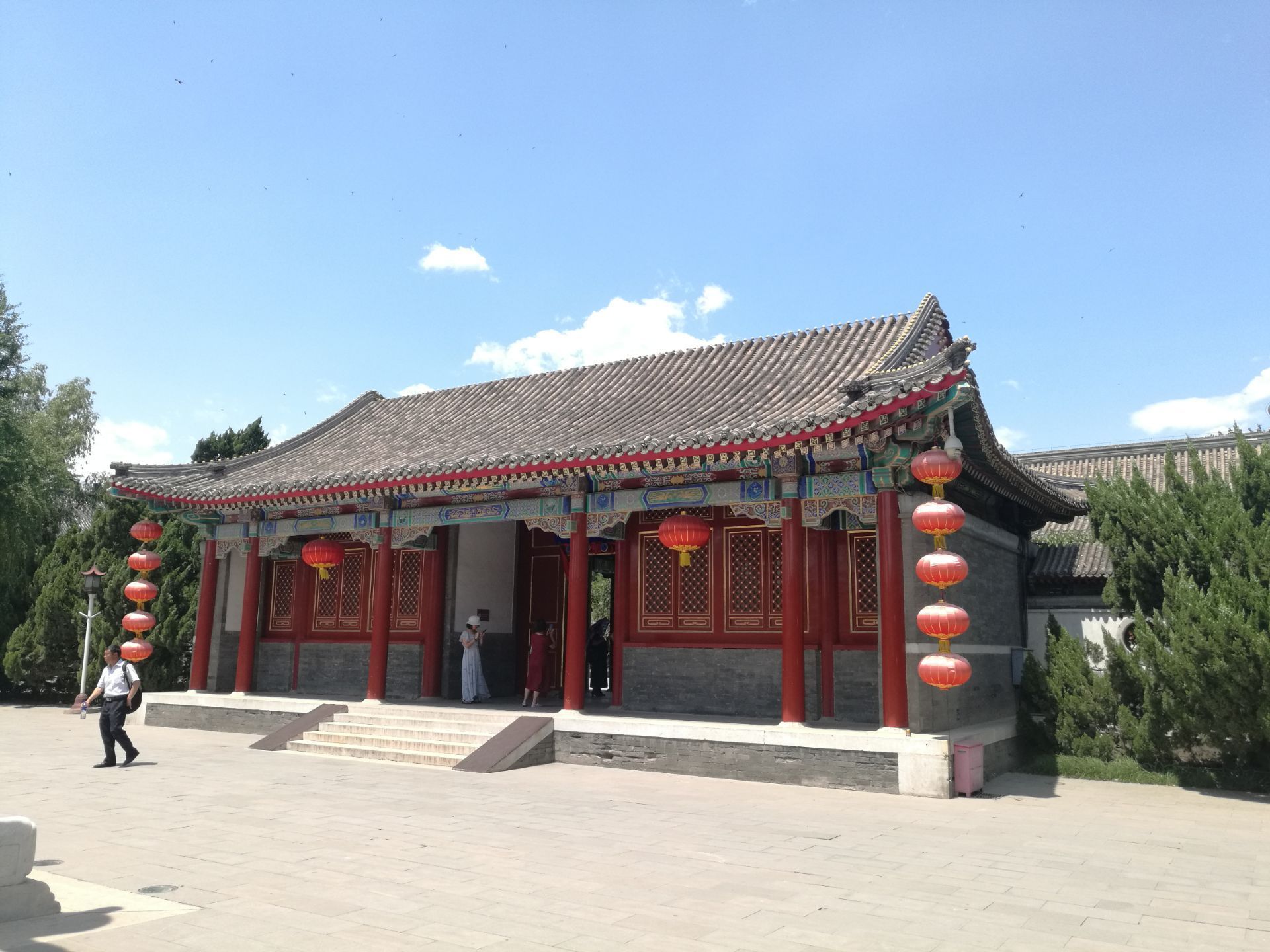 北京大觀園位於宣武區的南菜園,在陶然亭公園的西面,在封建時期,這裡