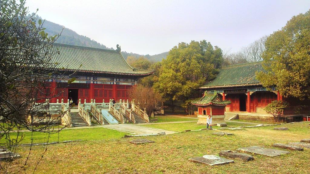 > 昭王寝 共 1 张 昭王寝 暂无评分 景点地址 武汉市江夏区龙泉山风景