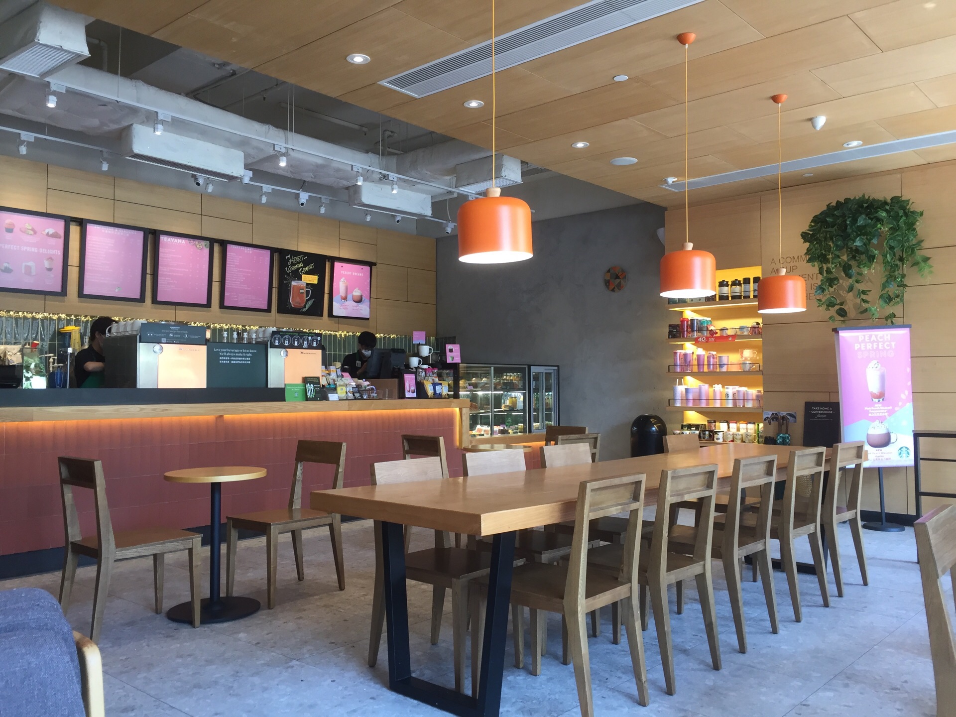 星巴克咖啡 4.0 分 1条点评 咖啡店 直线距离 100m