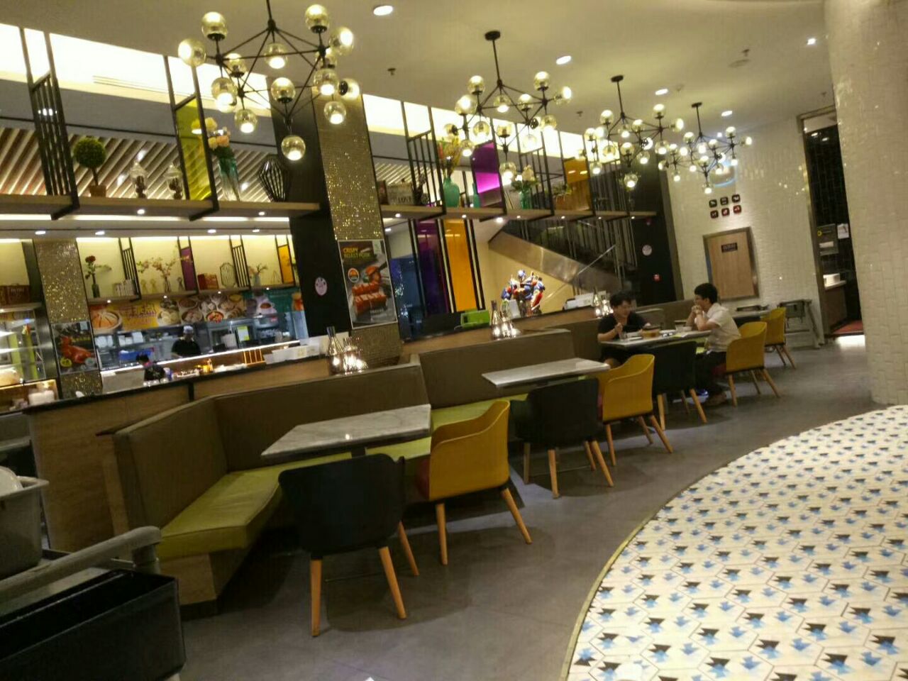 顶峰香港茶餐厅(观澜店)