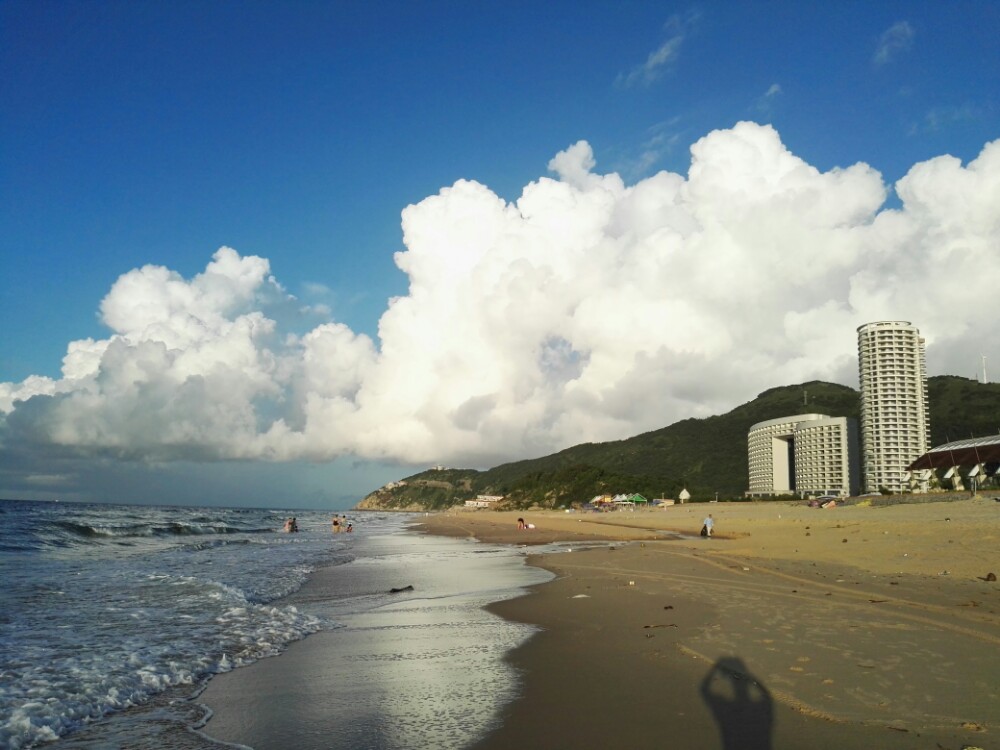 【携程攻略】阳江十里银滩景点,海景真是不错,沙滩也很干净,宽阔!