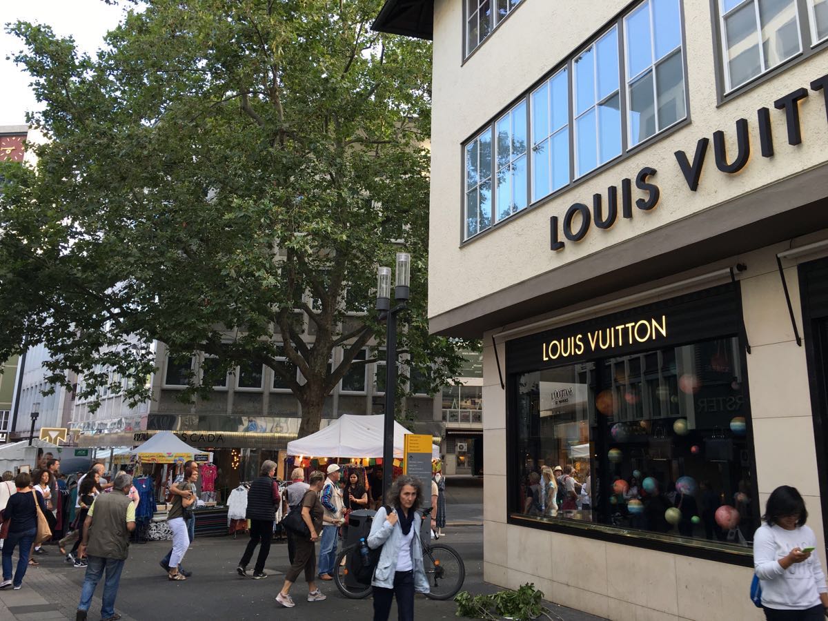 【携程攻略】斯图加特国王大街购物,斯图加特的国王大道(könig