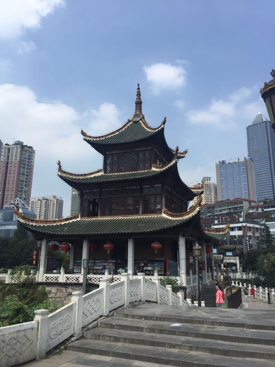 【携程攻略】贵州贵阳甲秀楼好玩吗,贵州甲秀楼景点怎麼样_点评_评价