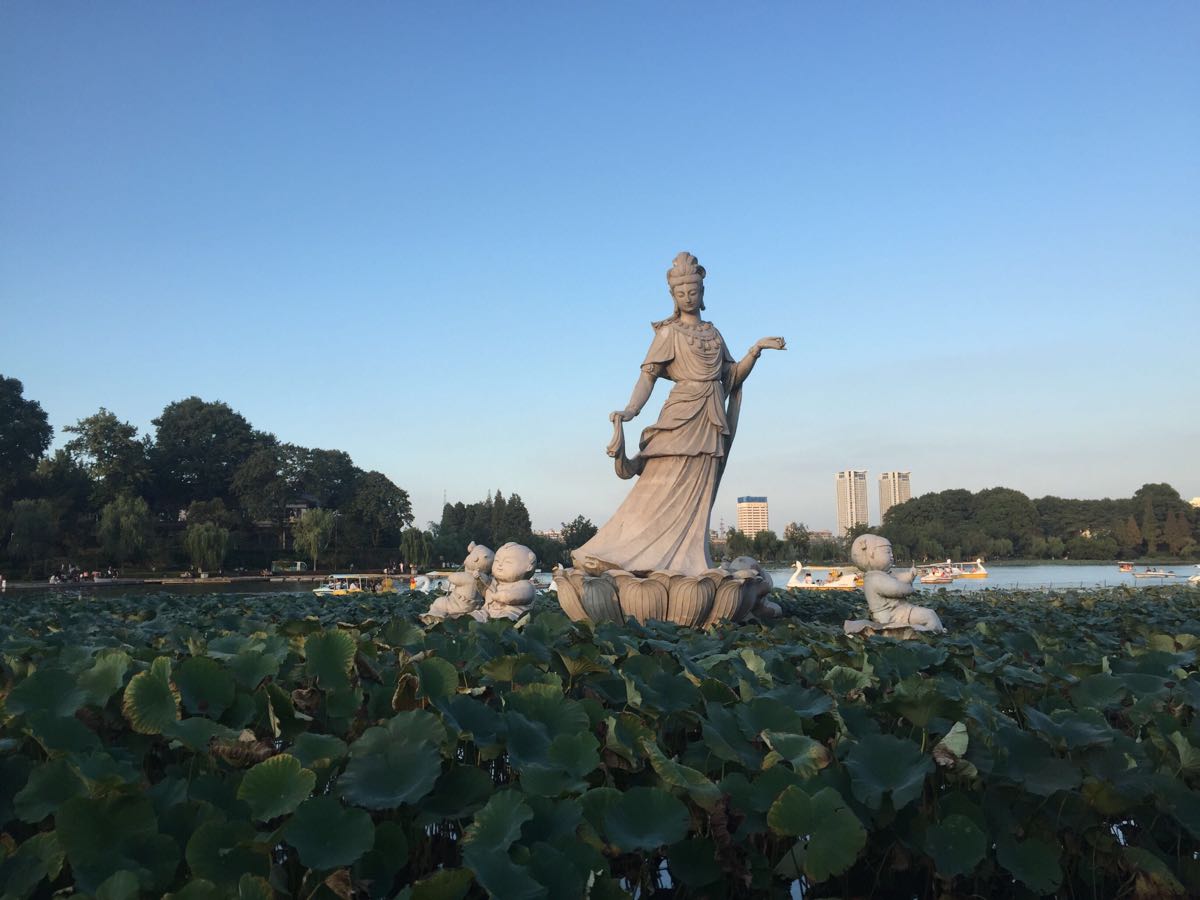 玄武湖旅游景点攻略图