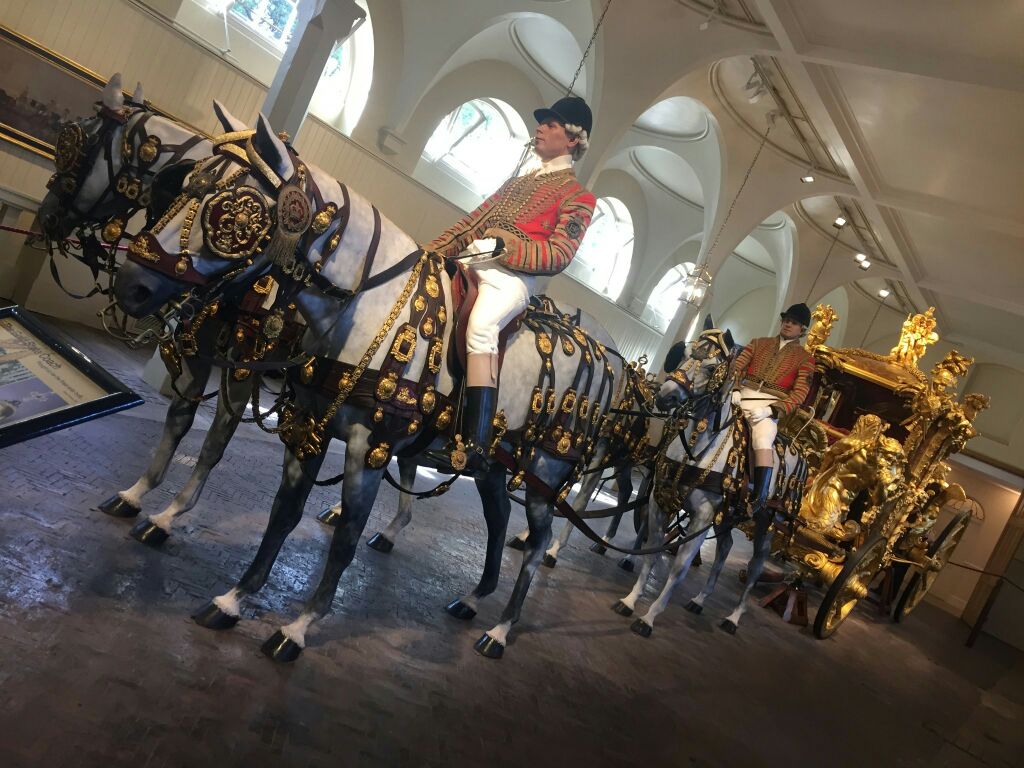 目的地 欧洲 英国 英格兰 伦敦 景点 皇家马厩  皇家马厩其实就是英国