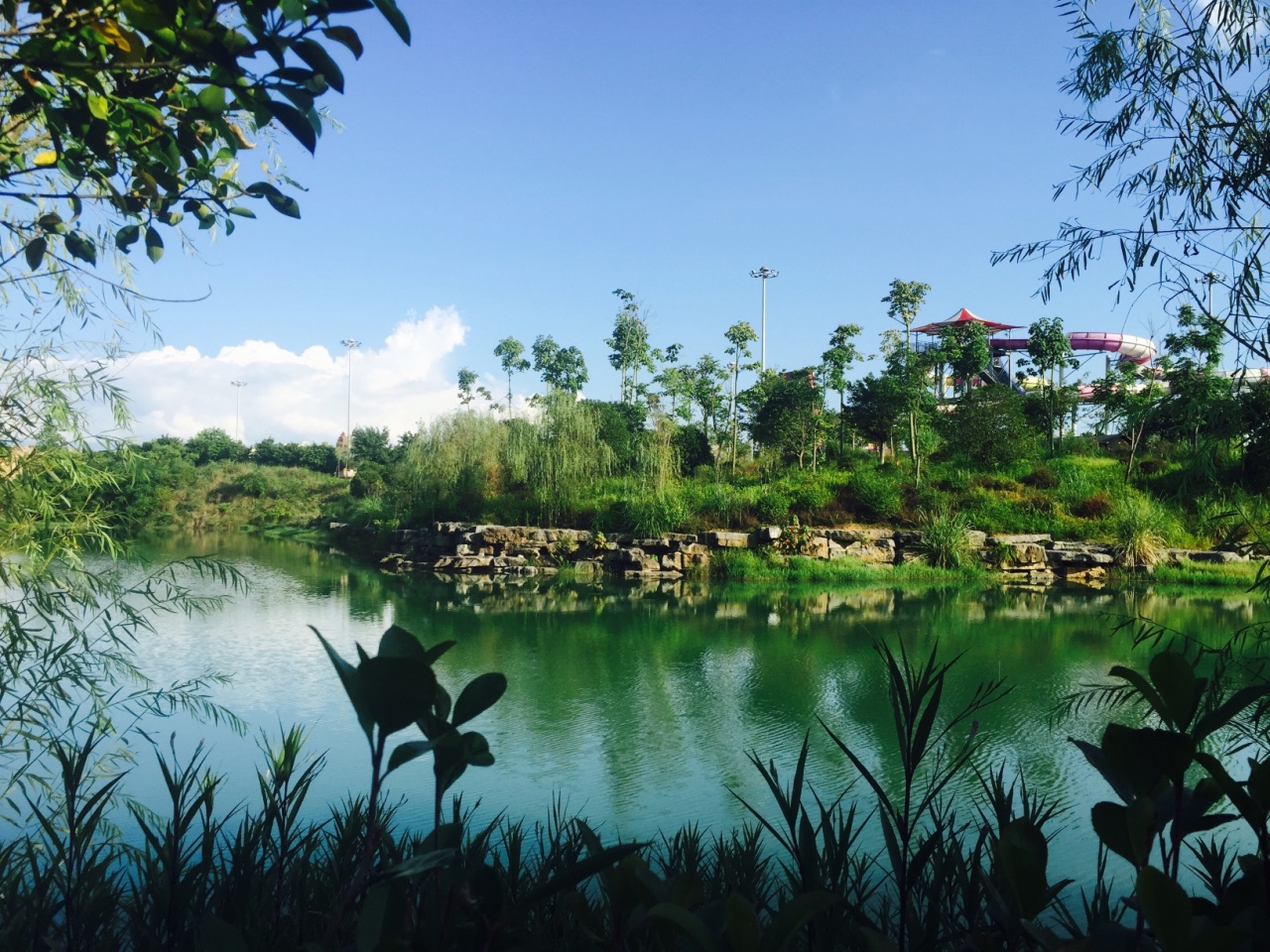 桂林罗山湖玛雅水上乐园