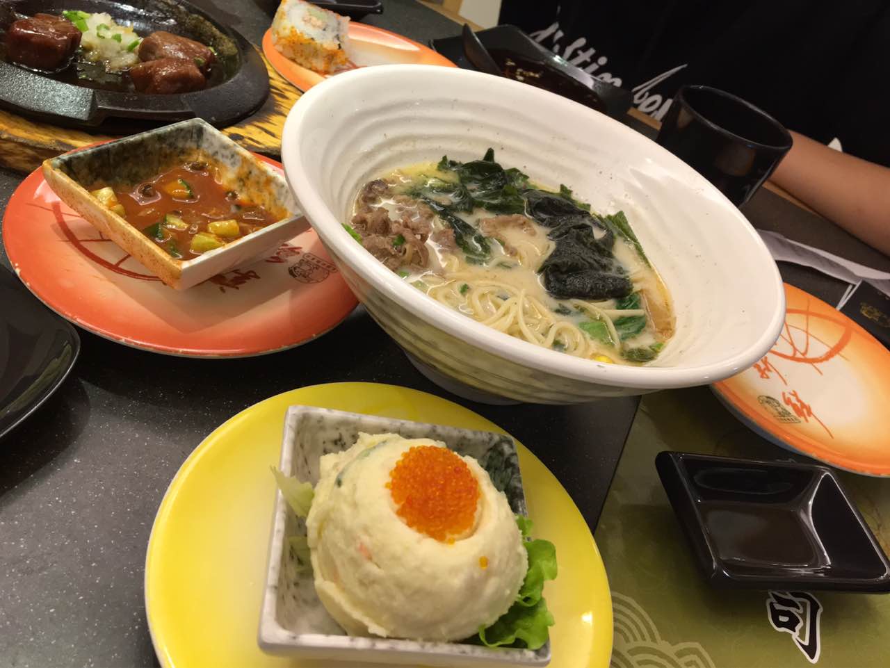 【携程攻略】北京禾绿回转寿司(西单大悦城店)好吃吗,禾绿回转寿司
