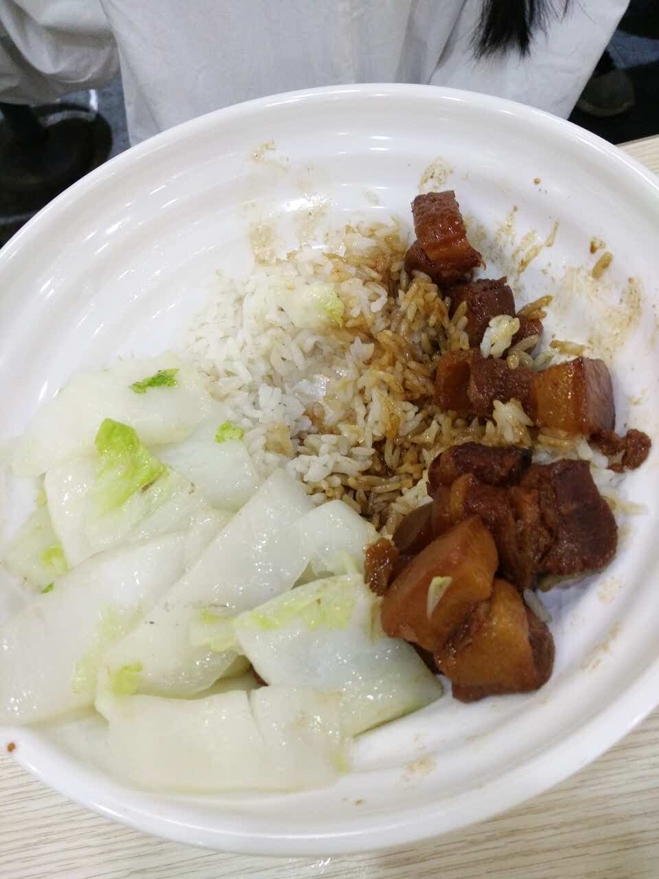 谷膳闽味台湾卤肉饭(明秀东店)